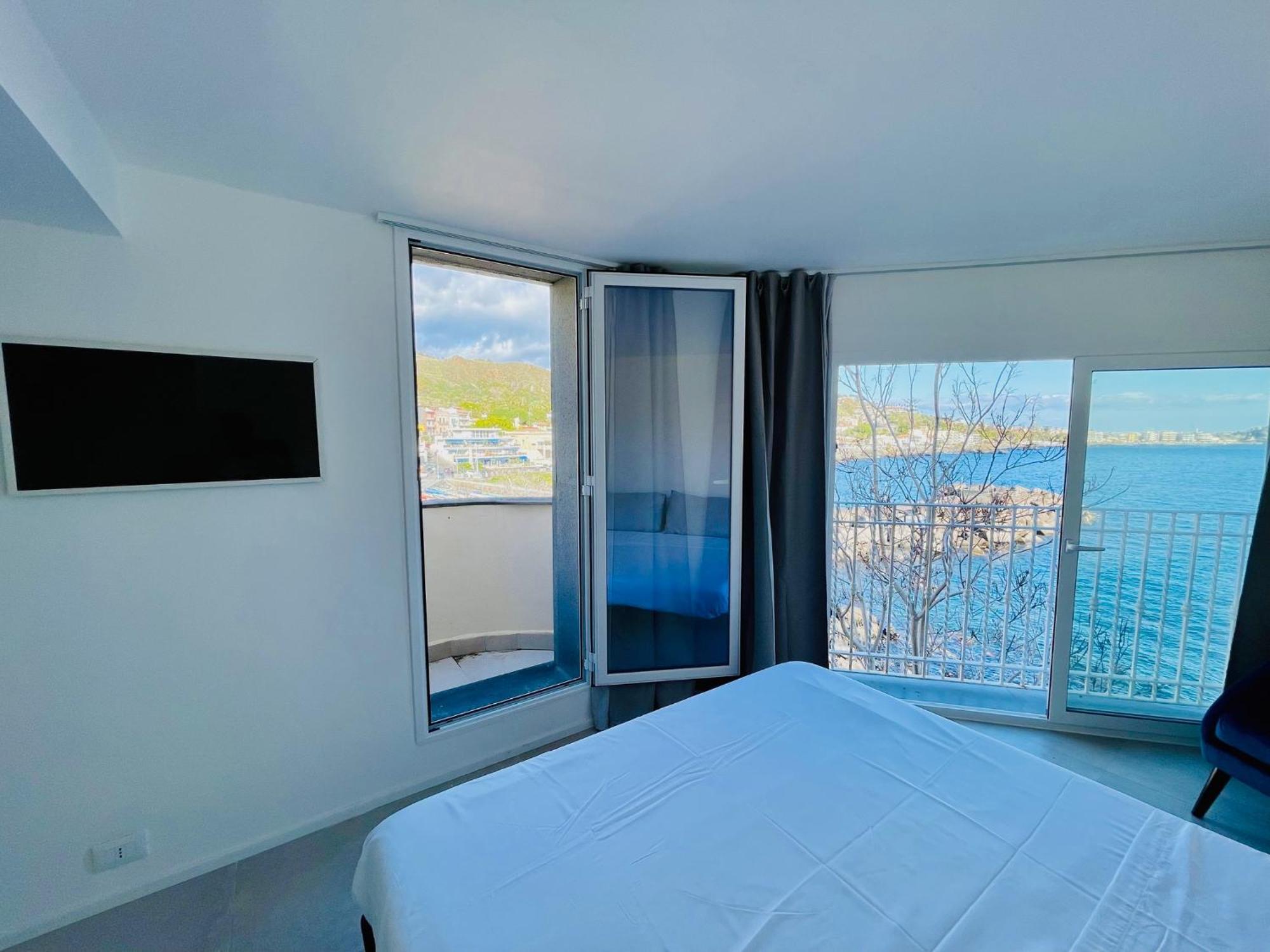 La Finestra Sul Mare Villa Aci Castello Bagian luar foto