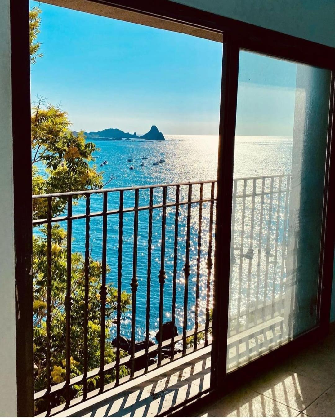 La Finestra Sul Mare Villa Aci Castello Bagian luar foto